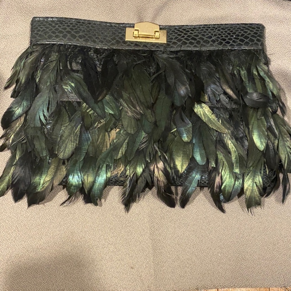 Pre loved ASOS green feather purse with good chain